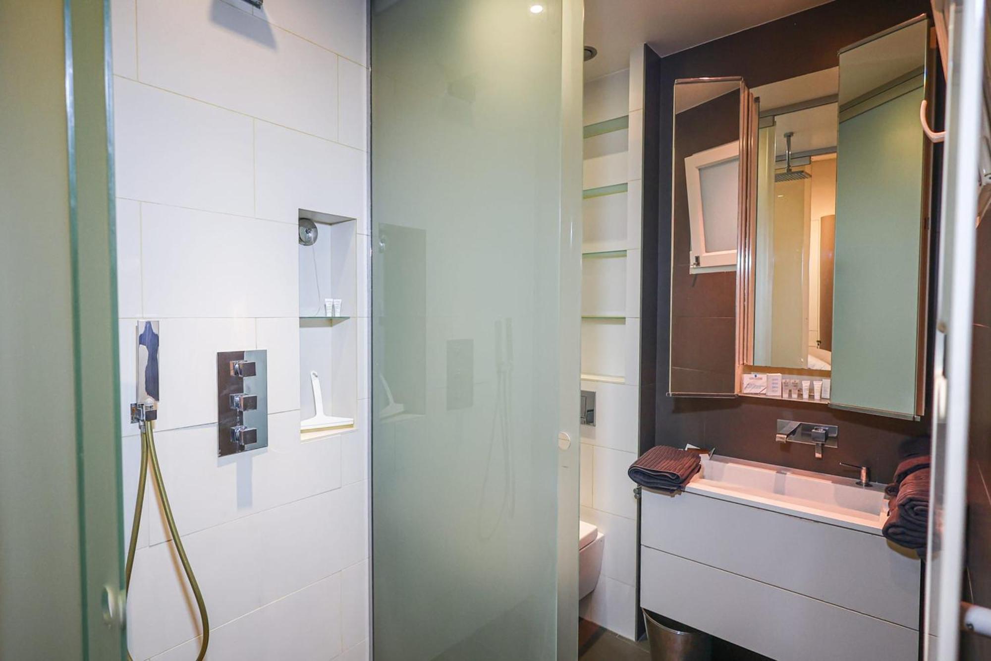 Elegant Appartement Climatise De 65 M2 Avec 2 Ch Paris Dış mekan fotoğraf