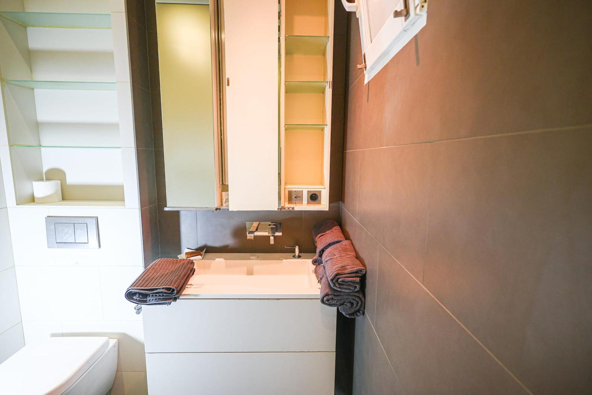 Elegant Appartement Climatise De 65 M2 Avec 2 Ch Paris Dış mekan fotoğraf